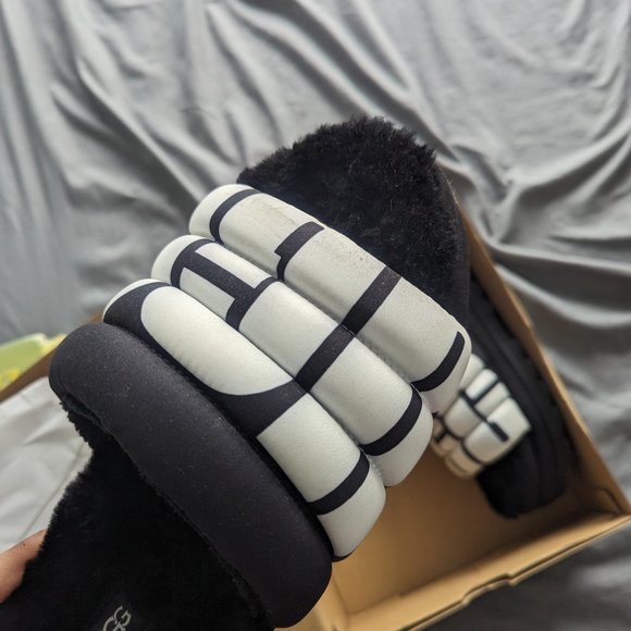 UGG PLATFORMS - Picture 3 of 5